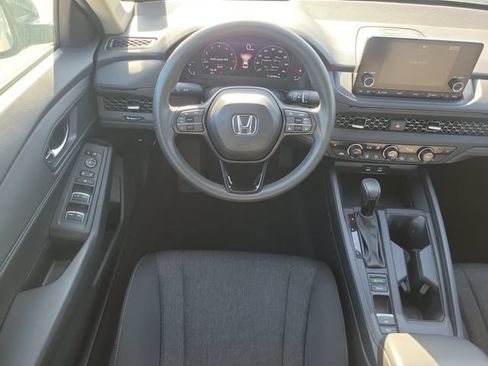 Used 2025 Honda Accord SE image 9