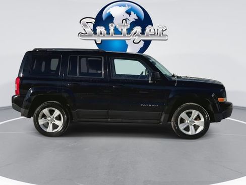 Used 2014 Jeep Patriot Latitude image 10