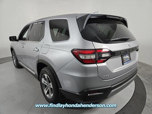 Certified 2025 Honda Pilot EX-L image 4