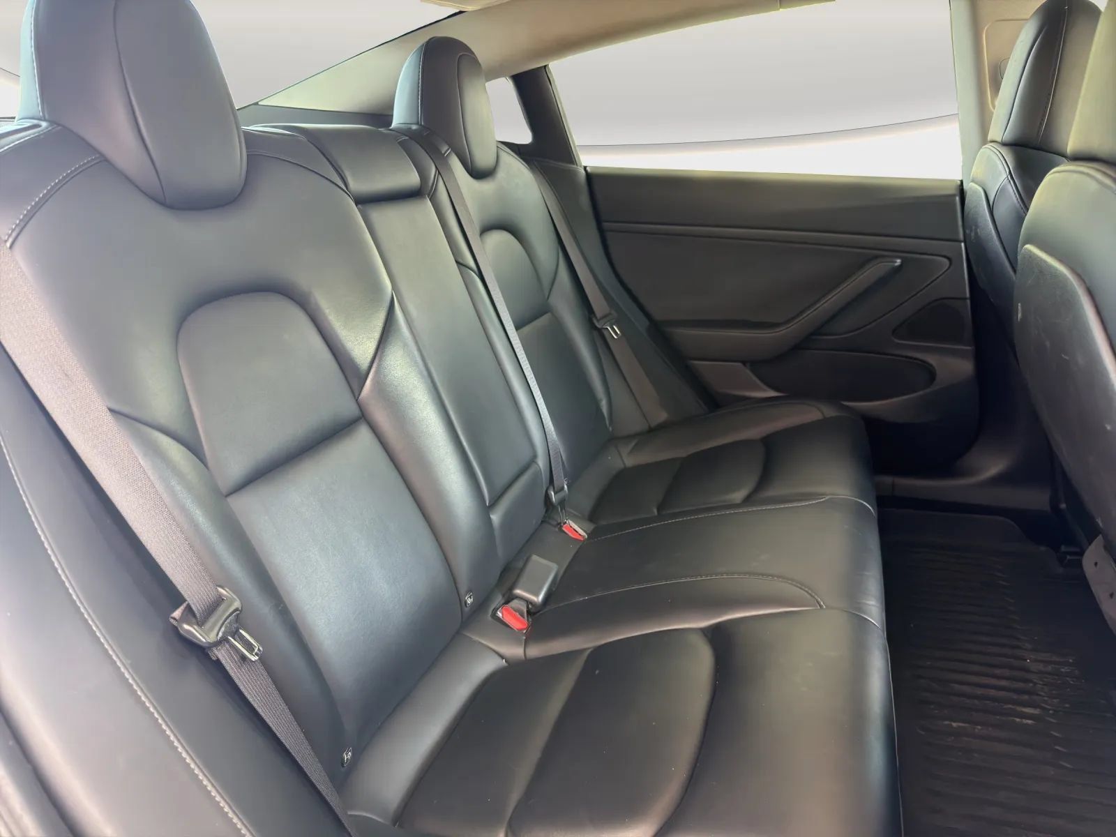 Used 2020 Tesla Model 3 RWD image 18