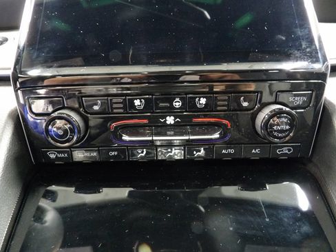 Used 2024 Jeep Grand Cherokee Limited AWD/4WD image 49