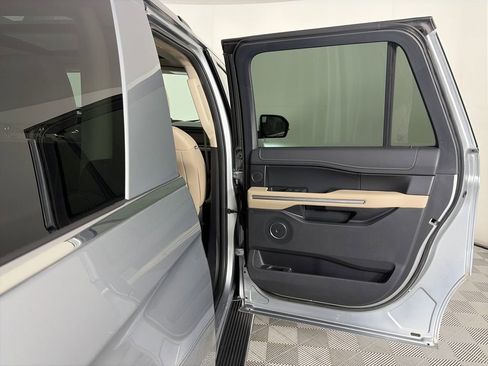 Certified 2023 Ford Expedition Max Limited AWD/4WD image 29