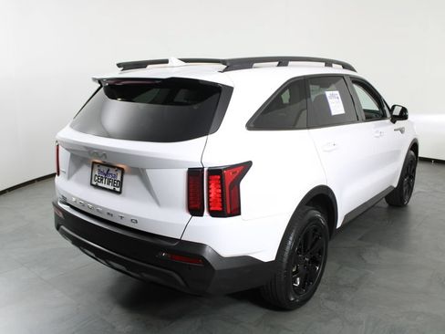 Used 2022 Kia Sorento S w/ Panoramic Sunroof Package AWD/4WD image 10