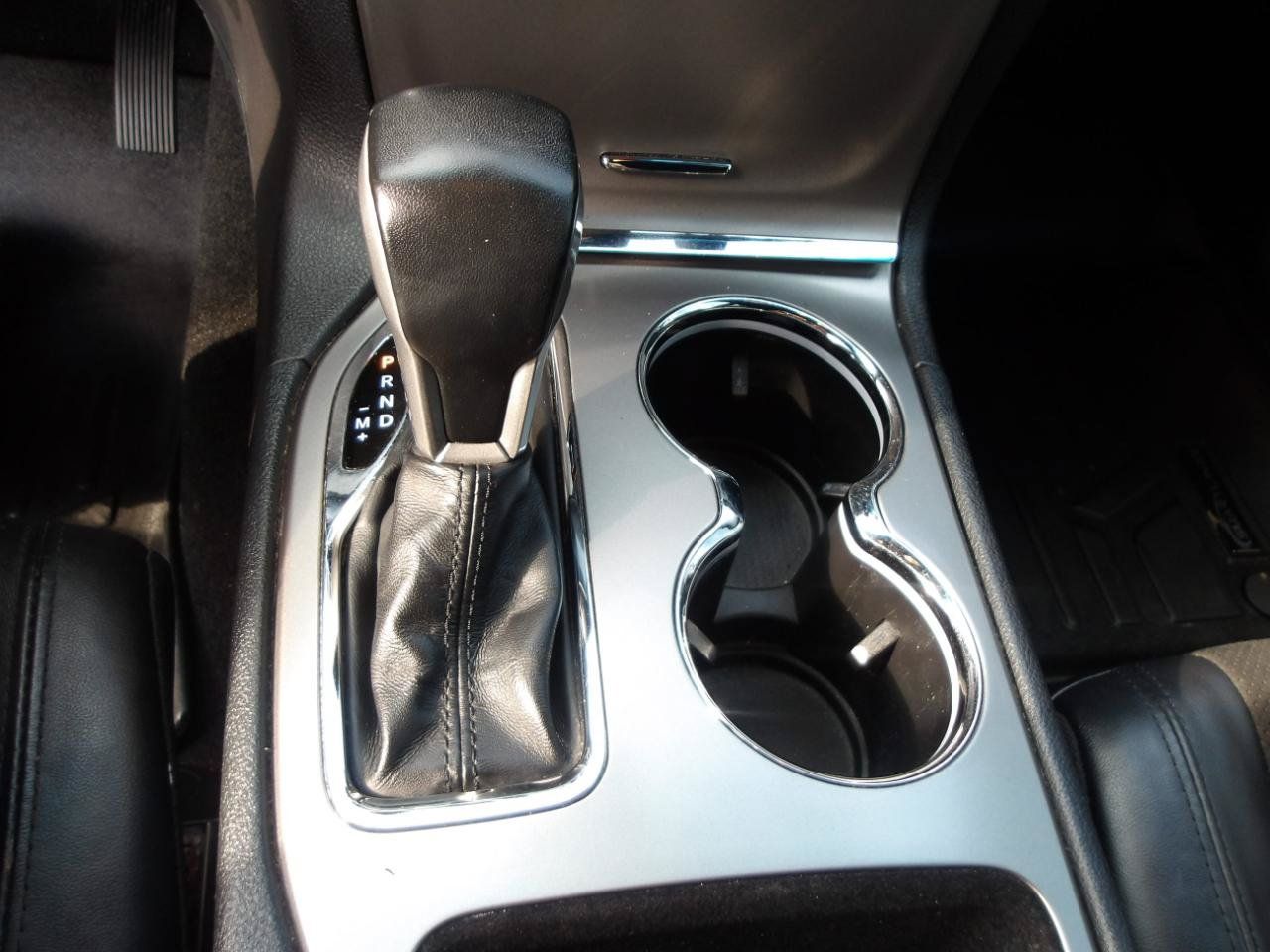 Used 2020 Jeep Grand Cherokee Altitude RWD image 26