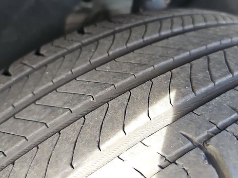 Used 2025 GMC Terrain Elevation image 5