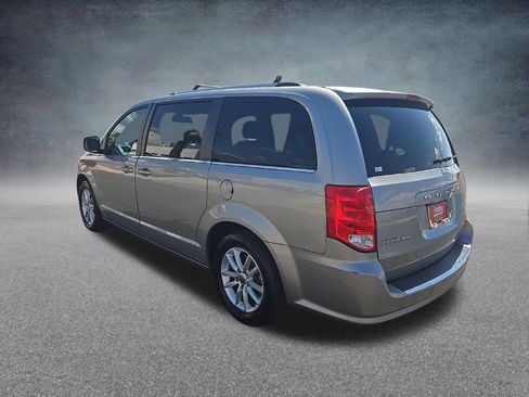 Used 2019 Dodge Grand Caravan SXT FWD image 6