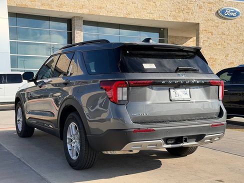 New 2026 Ford Explorer Active w/ Active Comfort Package RWD image 11