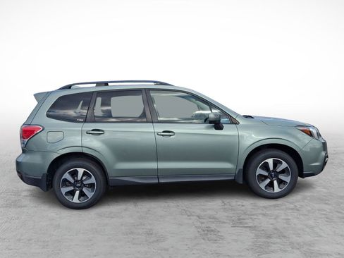 Used 2018 Subaru Forester 2.5i Premium w/ All-Weather Package image 6