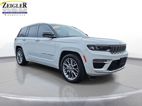 Certified 2022 Jeep Grand Cherokee Summit w/ Adv Protech Group IV image 3