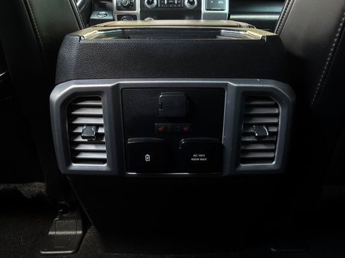 Used 2019 Ford F150 Platinum w/ Equipment Group 701A Luxury AWD/4WD image 18