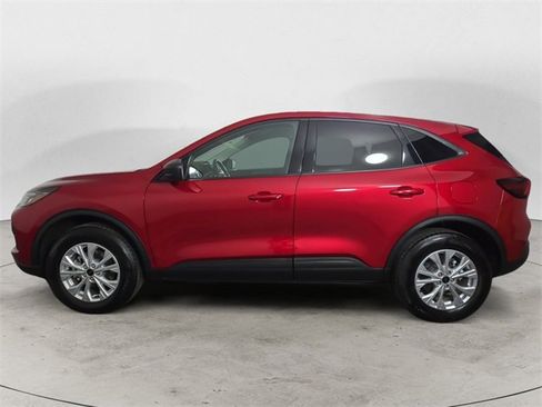 Certified 2025 Ford Escape Active w/ Cold Weather Package image 2