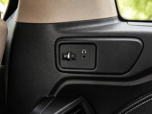 Used 2018 Honda Odyssey EX-L image 24