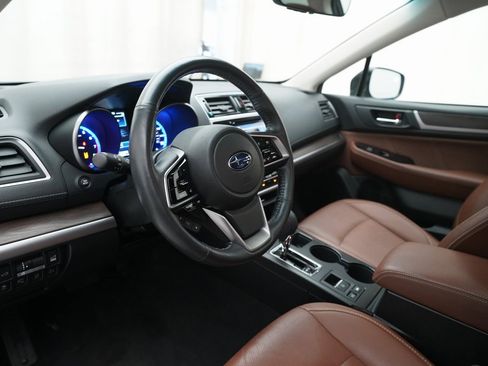 Used 2019 Subaru Outback 3.6R Touring w/ Popular Package #3A image 8