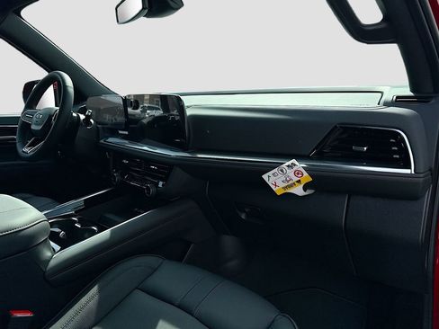 New 2026 Chevrolet Suburban RST w/ Comfort Package image 32