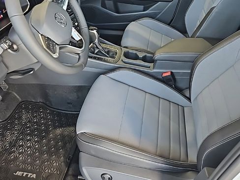New 2026 Volkswagen Jetta SE image 27