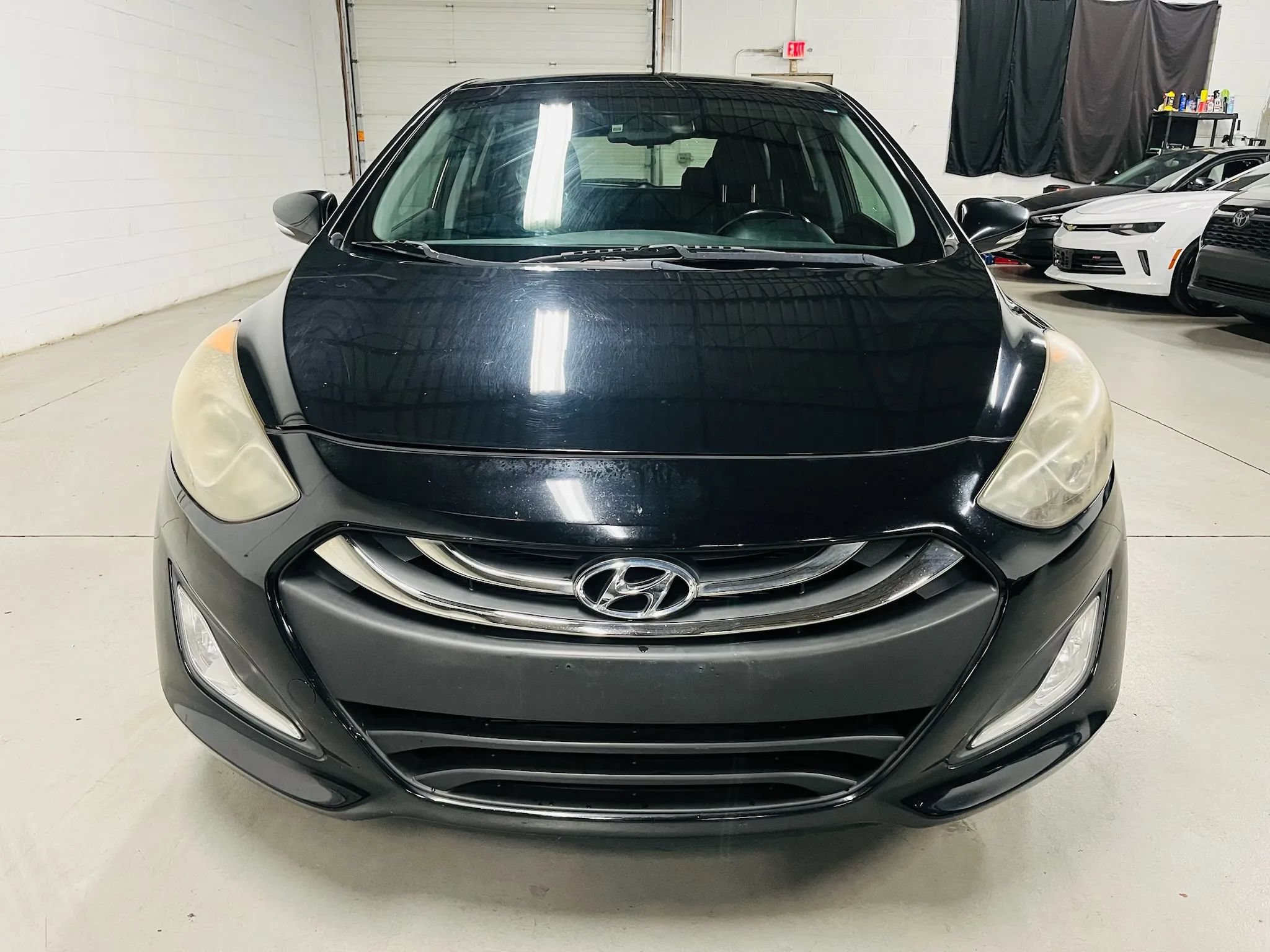 Used 2013 Hyundai Elantra GT w/ Tech Pkg FWD image 3