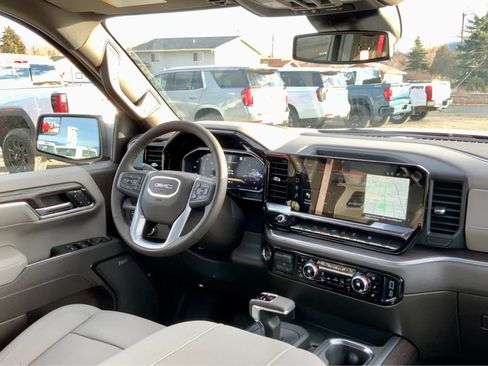 New 2026 GMC Sierra 1500 SLT image 38