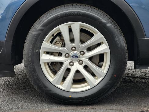Used 2019 Ford Explorer XLT w/ Equipment Group 201A AWD/4WD image 14