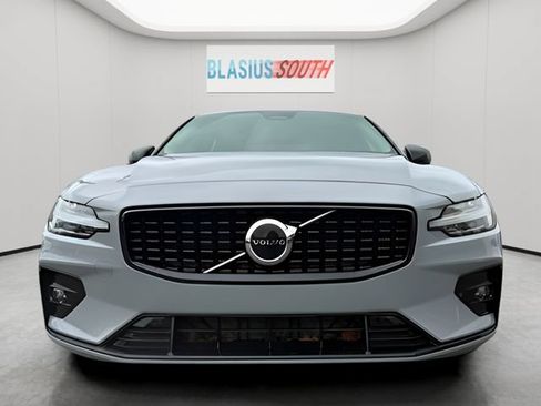 Used 2024 Volvo S60 B5 Core AWD/4WD image 8
