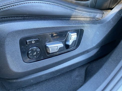 Used 2024 BMW X6 xDrive40i image 12