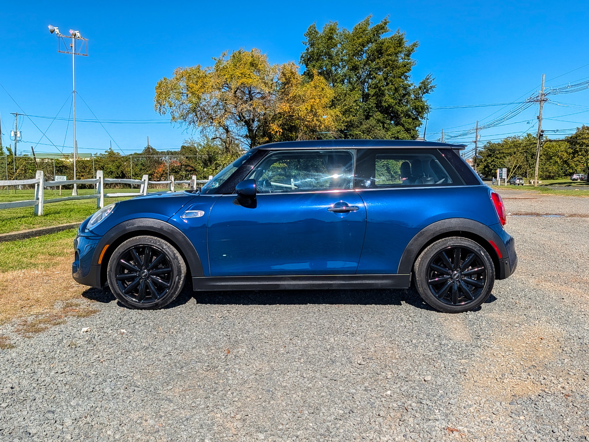 Used 2017 MINI Cooper S FWD image 9