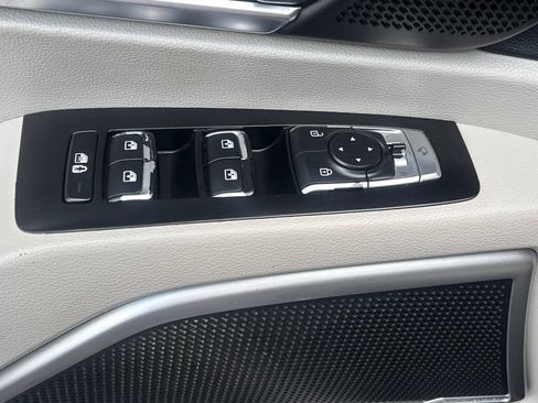 Used 2021 Kia Telluride EX w/ EX Premium Package FWD image 8