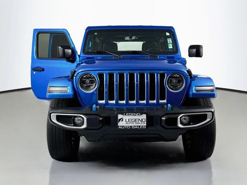 Used 2022 Jeep Wrangler Unlimited Sahara AWD/4WD image 23