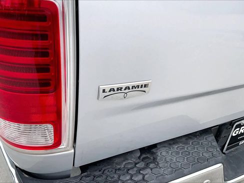 Used 2016 RAM 1500 Laramie w/ Convenience Group RWD image 10