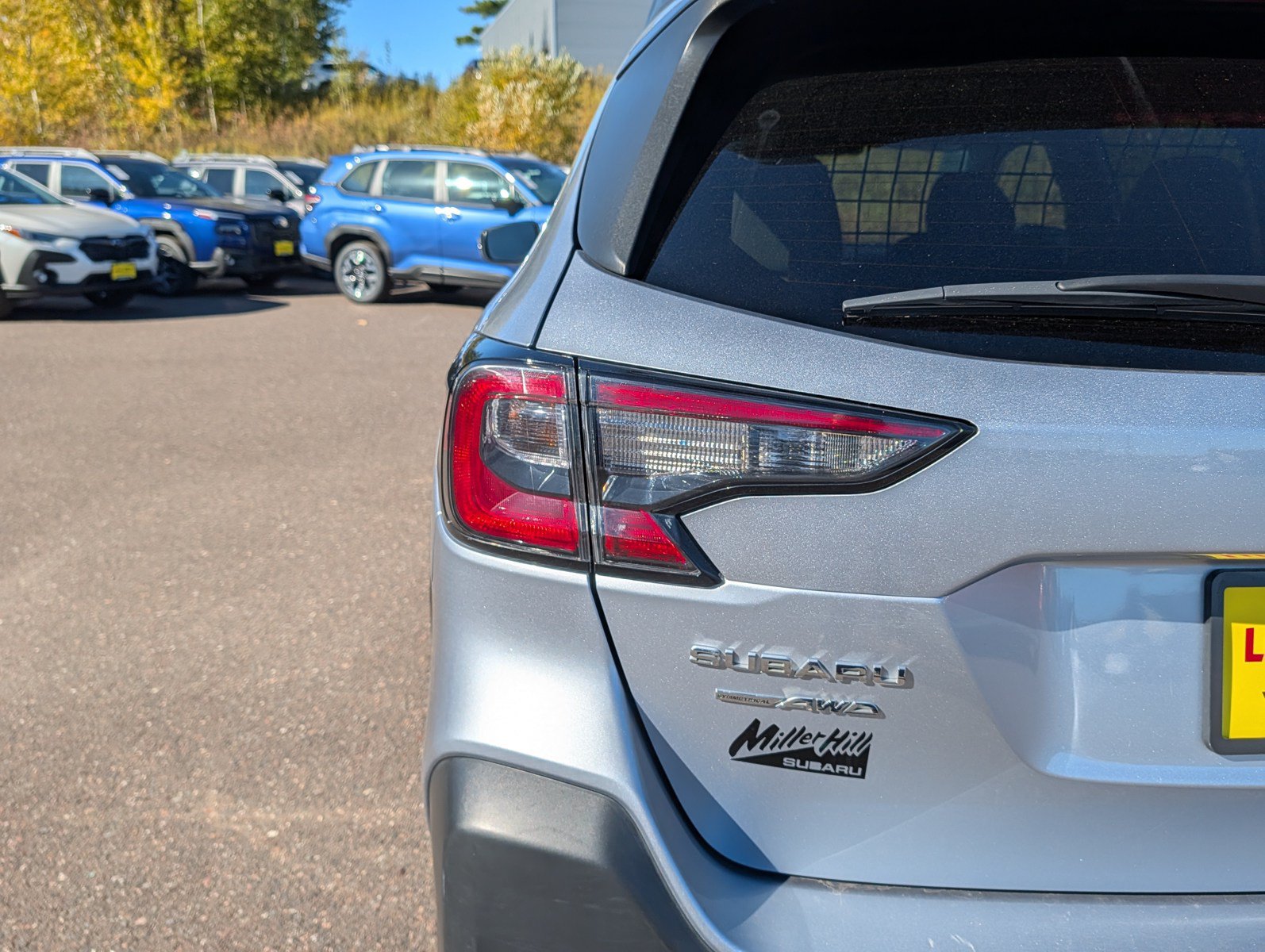 Used 2023 Subaru Outback Premium AWD/4WD image 17