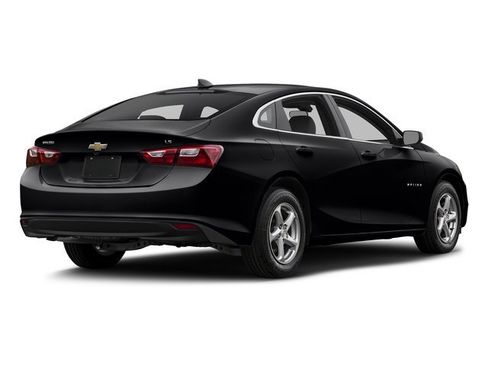 Used 2017 Chevrolet Malibu LS FWD image 2