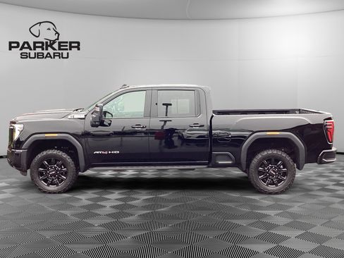 Used 2025 GMC Sierra 2500 AT4 w/ AT4 Premium Plus Package AWD/4WD image 2