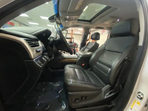 Used 2019 GMC Yukon Denali w/ Denali Ultimate Package AWD/4WD image 19