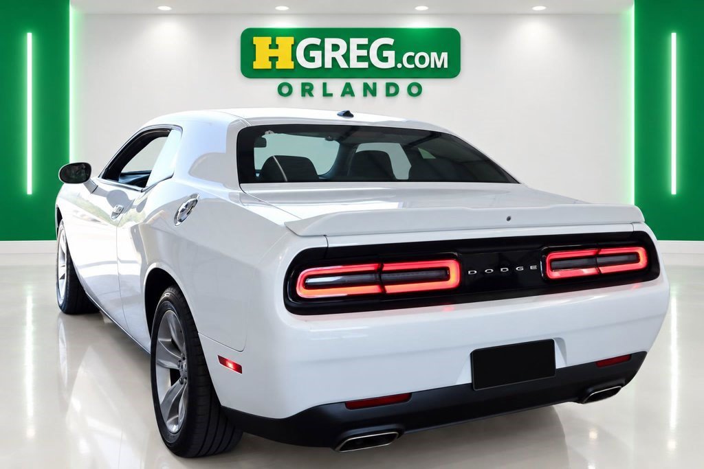 Used 2018 Dodge Challenger SXT RWD image 4