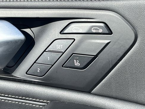 Used 2026 BMW X6 M60i image 17