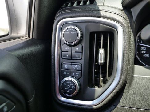 Used 2021 GMC Sierra 1500 Elevation w/ Preferred Package AWD/4WD image 15