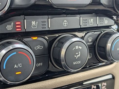 Used 2019 RAM 1500 Laramie image 22