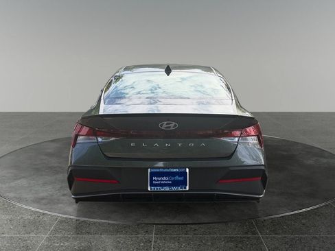 Certified 2025 Hyundai Elantra Sport FWD image 8