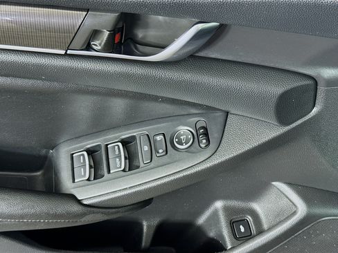 Used 2020 Honda Accord Sport image 22