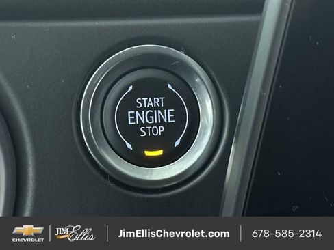 Certified 2025 Chevrolet Blazer LT AWD/4WD image 17
