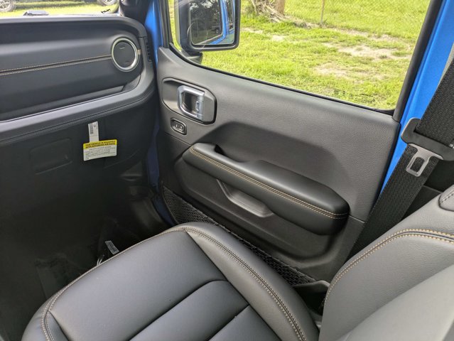 New 2026 Jeep Wrangler Unlimited Sahara AWD/4WD image 17