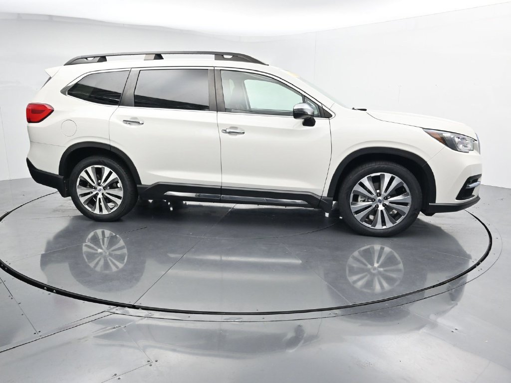 Used 2022 Subaru Ascent Touring AWD/4WD image 9