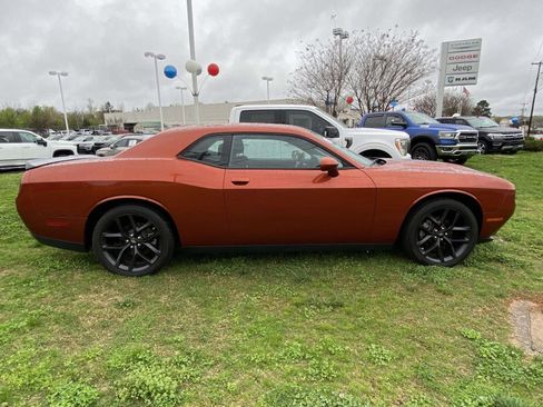 Used 2022 Dodge Challenger SXT w/ Blacktop Package image 8
