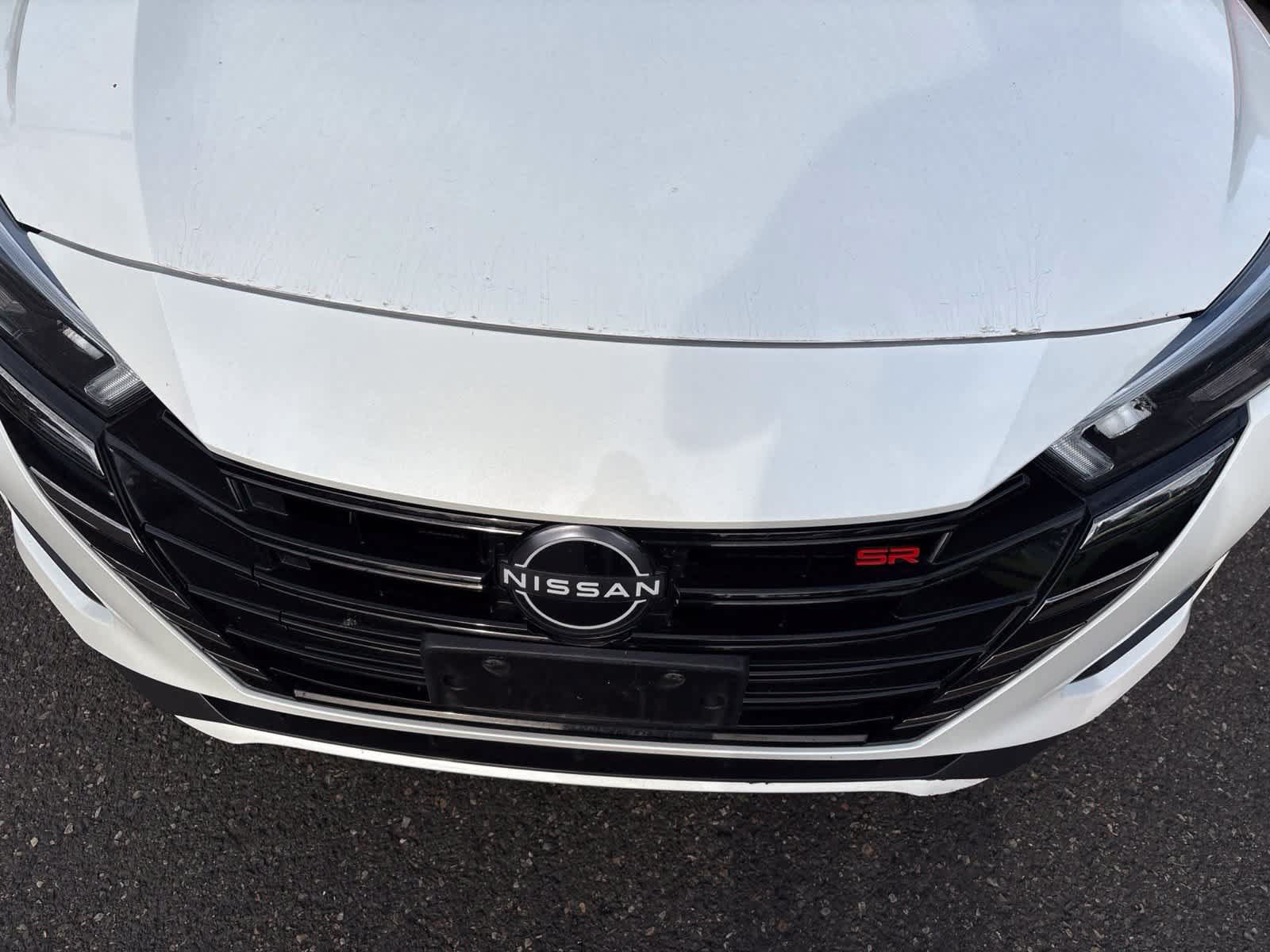 Used 2025 Nissan Versa SR FWD image 2