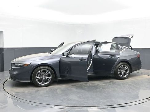 Used 2023 Honda Accord EX image 50