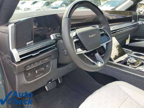 Used 2026 Cadillac Escalade V w/ LPO, ONYX Package AWD/4WD image 22