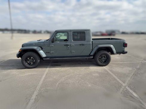 New 2026 Jeep Gladiator Sport image 6