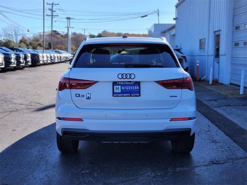 Used 2024 Audi Q3 2.0T Premium Plus image 4