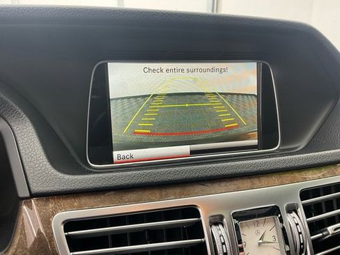 Used 2014 Mercedes-Benz E 350 4MATIC Sedan image 5