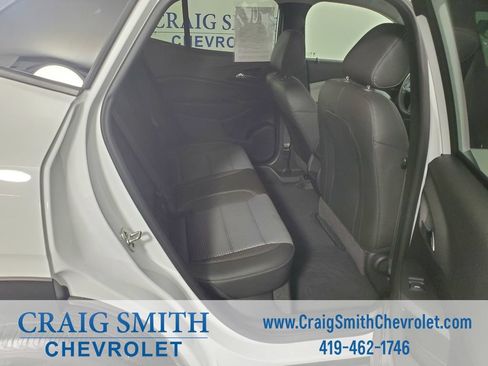 Used 2024 Chevrolet Trax LT FWD image 12
