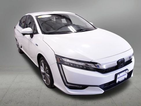 Used 2018 Honda Clarity Plug-In Hybrid image 7